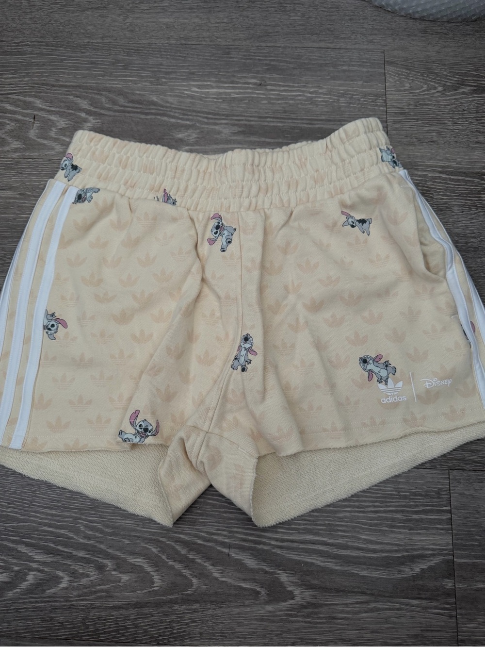 Adidas Originals X Disney Women's Lilo & Stitch Shorts - Picture 1 of 3